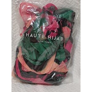 Haute Hijab New York floral scarf/wrap